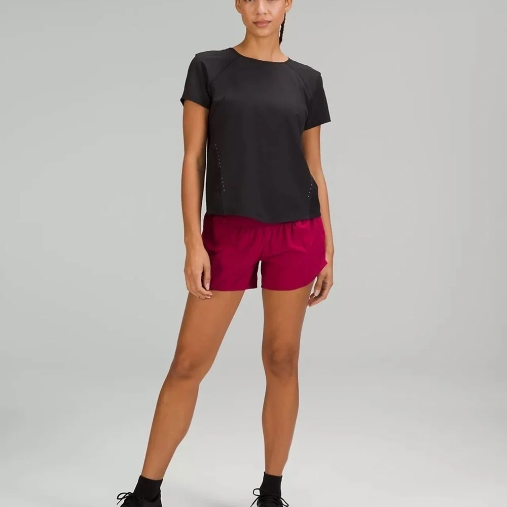 (NWT) Lululemon Hotty Hot Low-Rise Lined Short 4" - Picture 7 of 17